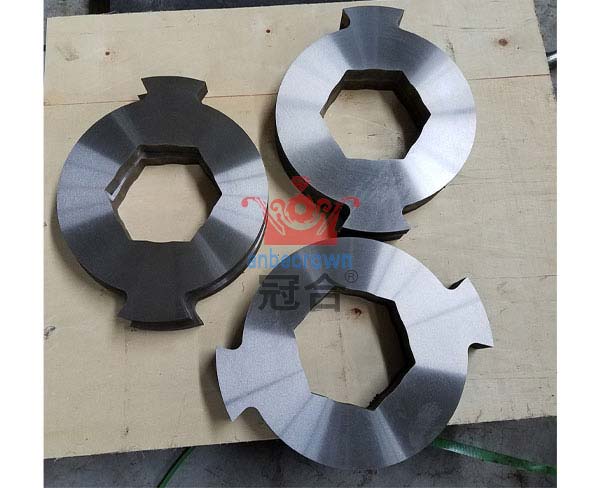 工業(yè)固廢撕碎機生產(chǎn)中的安全防護出了問題怎么辦？